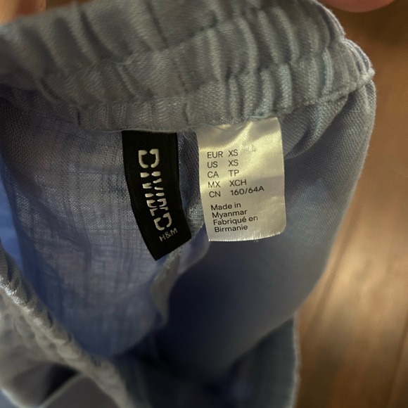 H&M linen shorts - Picture 3 of 3